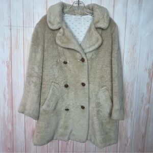 Elegant Vintage Y2K Cream Faux Fur Coat (M)